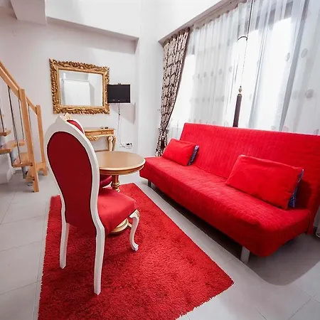 Lamaria Apartment *